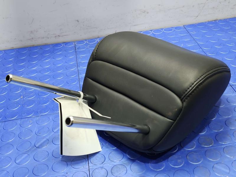 2015 Infiniti Q50 Headrest