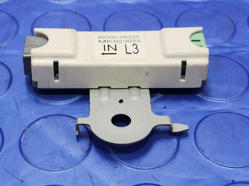 2018-2024 Toyota Camry Antenna Amplifier Control Module OEM 86300-06220