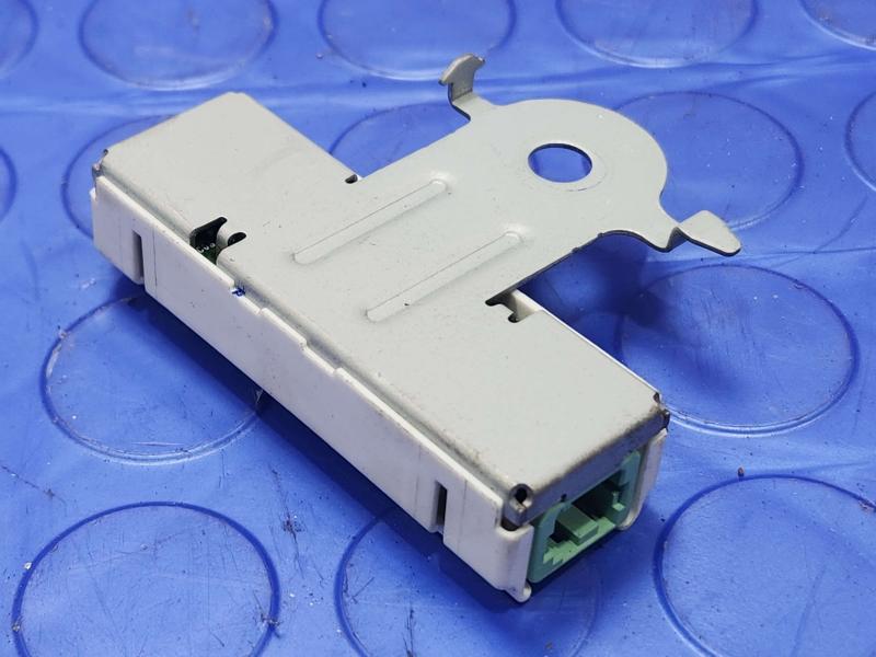 2018-2024 Toyota Camry Antenna Amplifier Control Module OEM 86300-06220