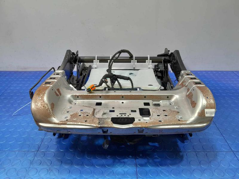 2018 Volvo S90 Seat Track
