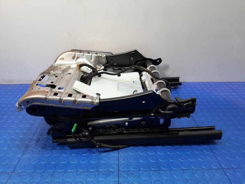 2018 Volvo S90 Seat Track
