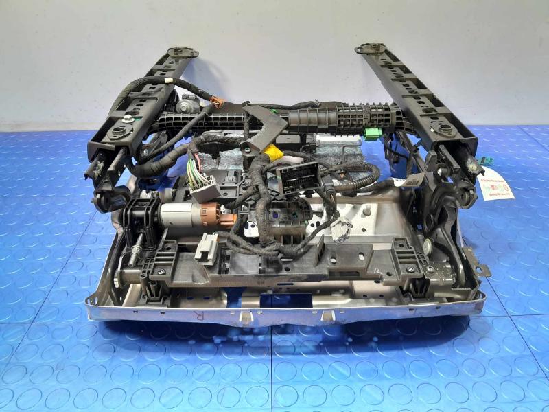 2018 Volvo S90 Seat Track