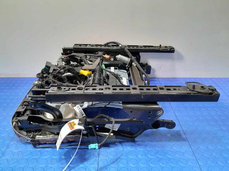 2018 Volvo S90 Seat Track