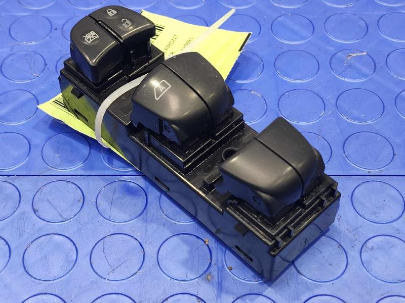 2020 Nissan Versa Door Switch Front