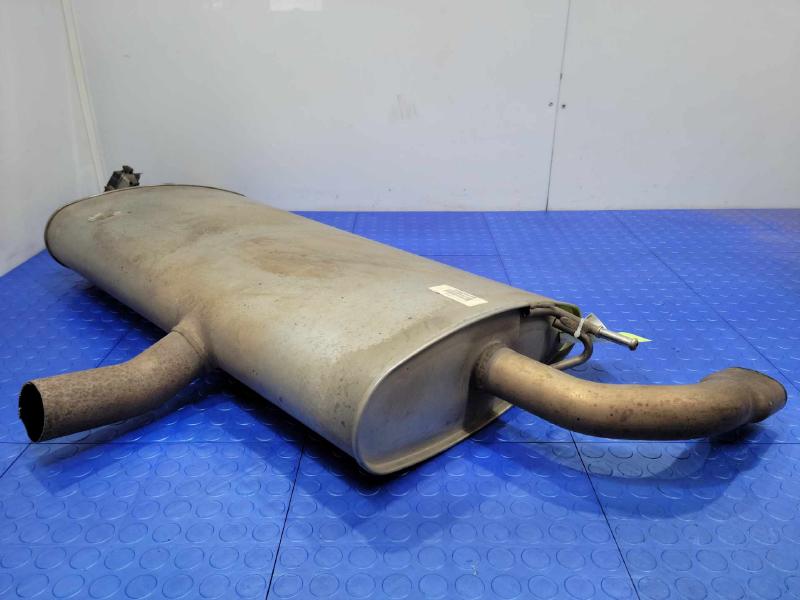 2016-2018 Volvo XC90 2.0L Rear Exhaust Muffler Genuine OEM Part 31686589