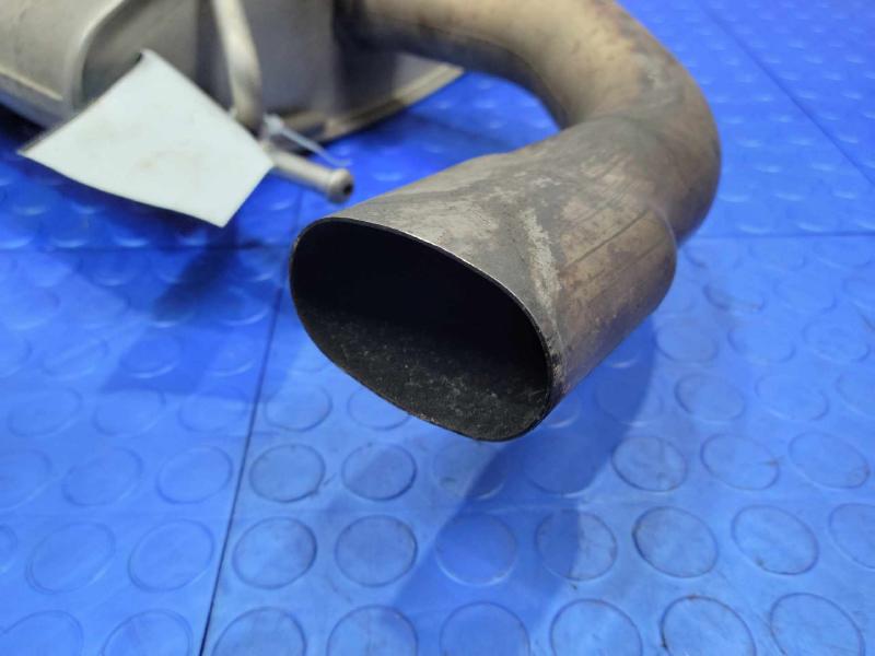 2016-2018 Volvo XC90 2.0L Rear Exhaust Muffler Genuine OEM Part 31686589