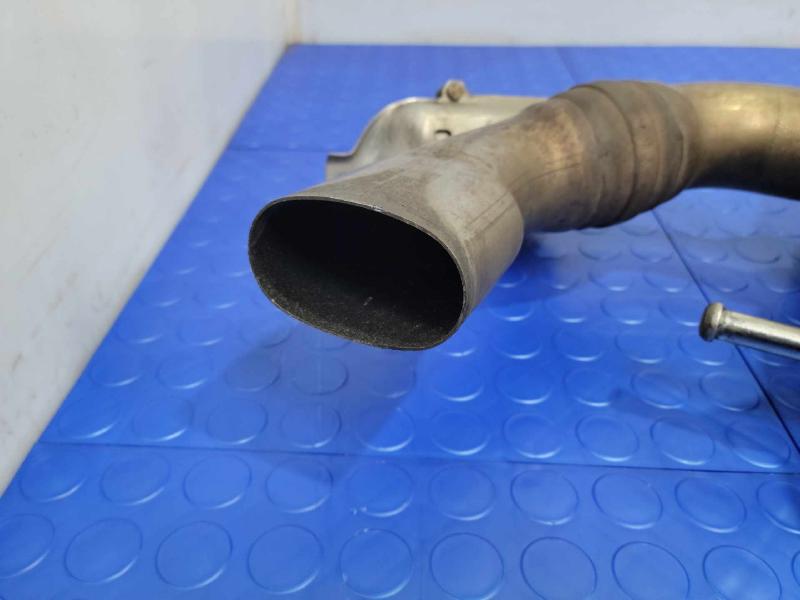 2016-2018 Volvo XC90 2.0L Rear Exhaust Muffler Genuine OEM Part 31686589