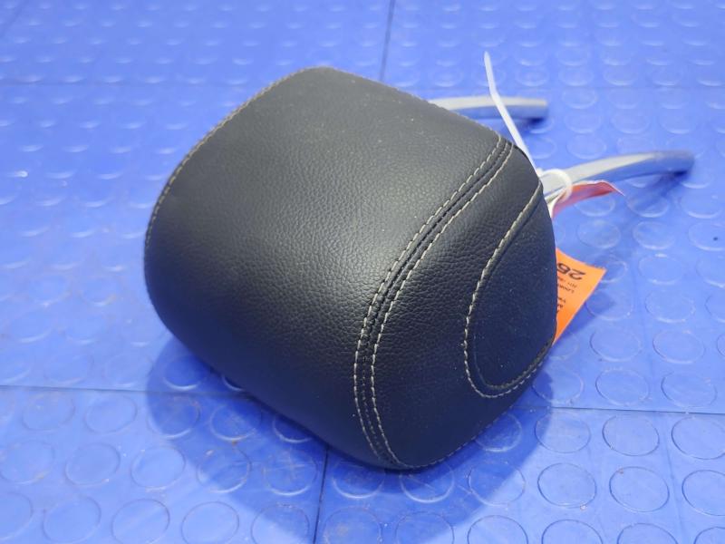 2017 Mercedes C-Class Headrest