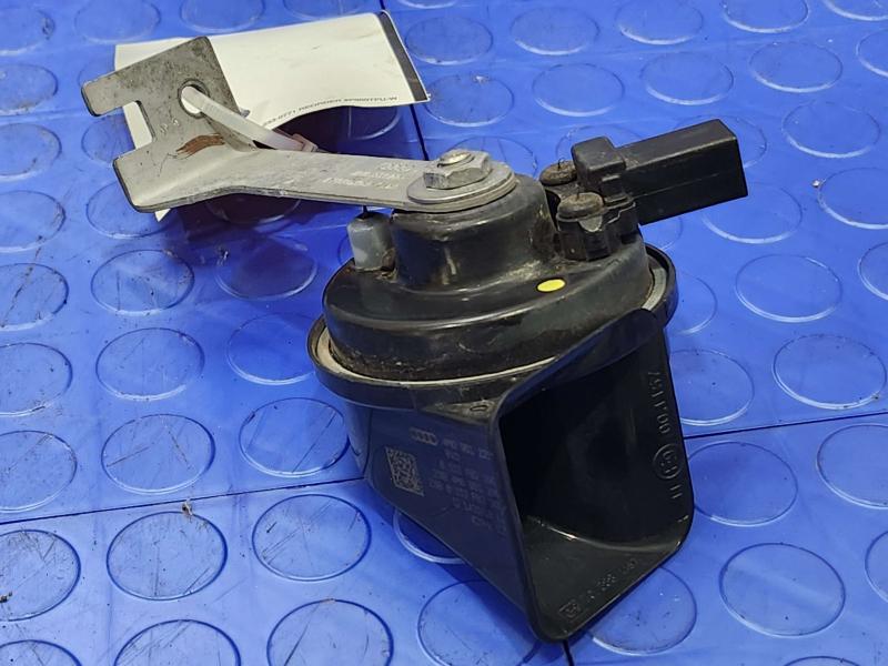 2017-2024 Audi Q7 OEM Low Note Horn Assembly Genuine OEM Part 4M0951221
