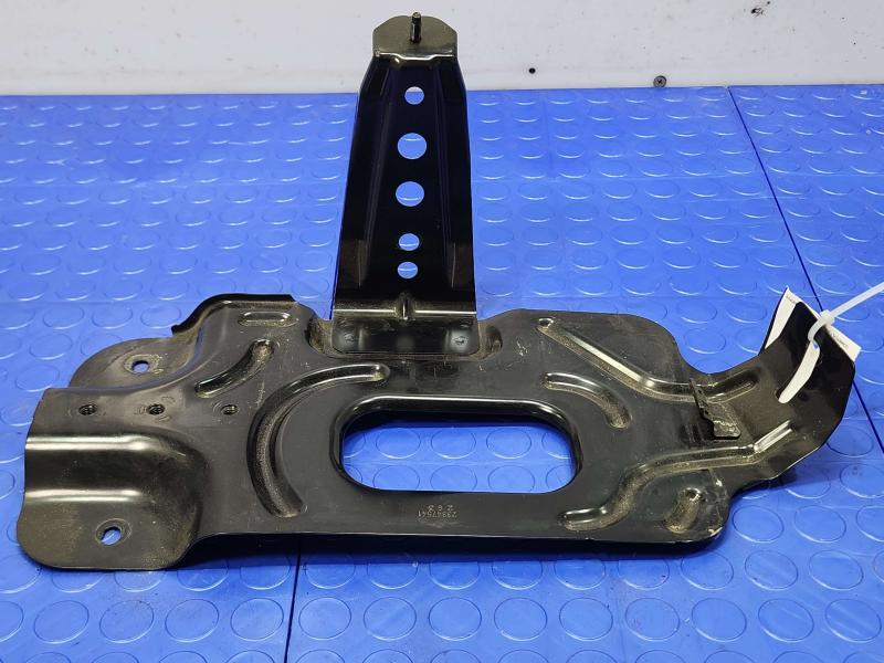 2018 Chevrolet Malibu Battery Tray