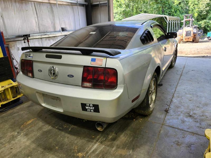 2006 Ford Mustang Front Door Regulator