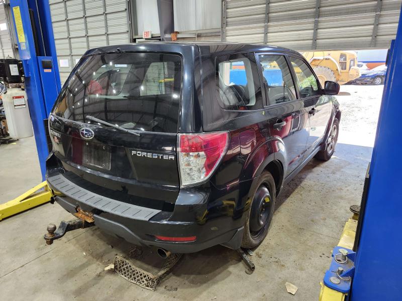 2009 Subaru Forester Center Pillar