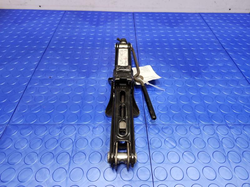 2014 Ford Mustang Jack Assembly