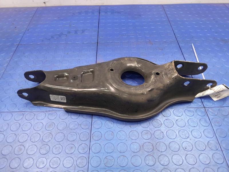 2021 Tesla Model 3 Lower Control Arm Rr
