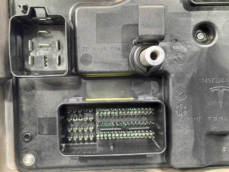 2021 Tesla Model 3 Chassis Brain Box