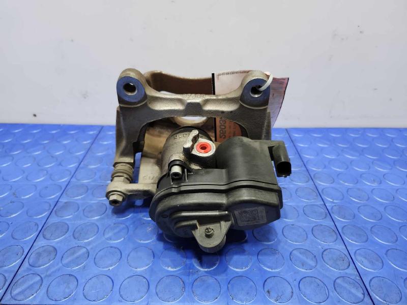 2018 Audi Q7 Caliper