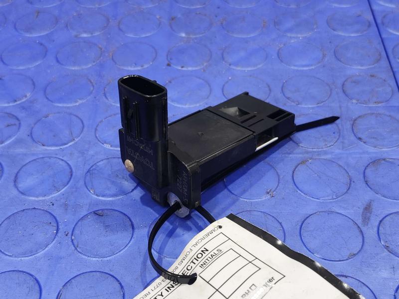 2017 Toyota Prius Air Flow Meter