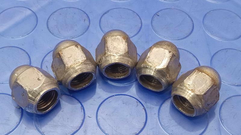 2011 Subaru Forester Lug Nuts