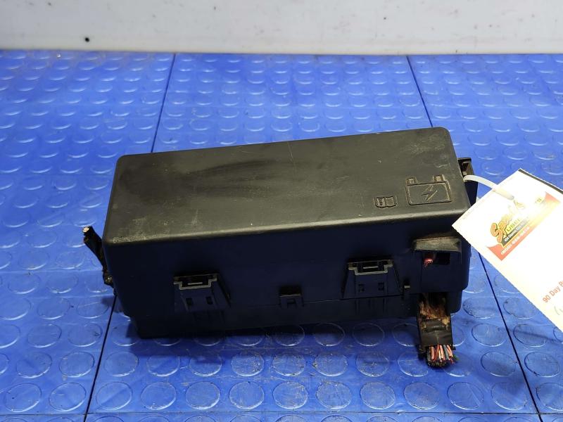 2010 Dodge Challenger Cabin Fuse Box