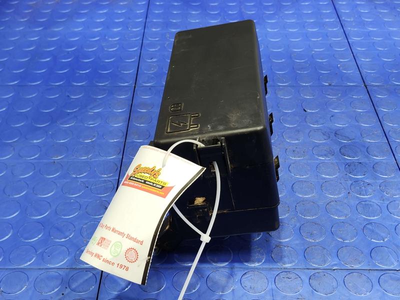 2010 Dodge Challenger Cabin Fuse Box