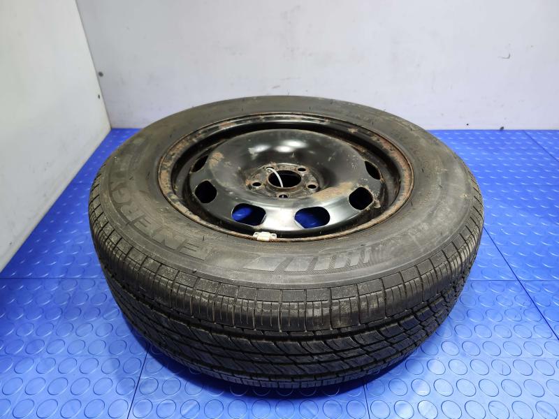 2005 Volkswagen Jetta Wheel
