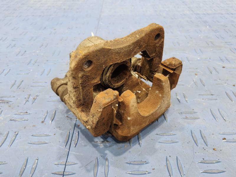 2007 Toyota RAV4 Caliper