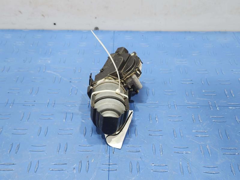 2007 Toyota RAV4 Wiper Motor Front