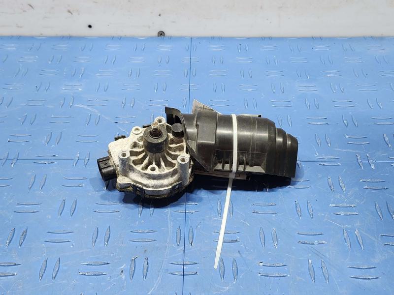 2007 Toyota RAV4 Wiper Motor Front