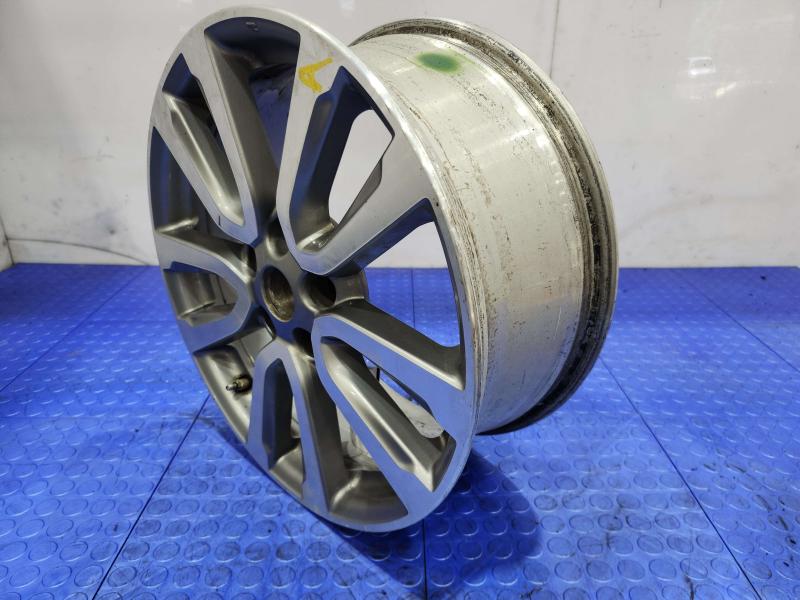 2013 Nissan Pathfinder Wheel