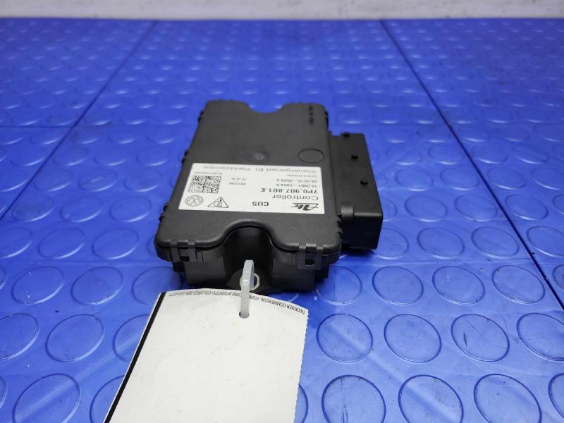 2011 Volkswagen Touareg Chassis Brain Box