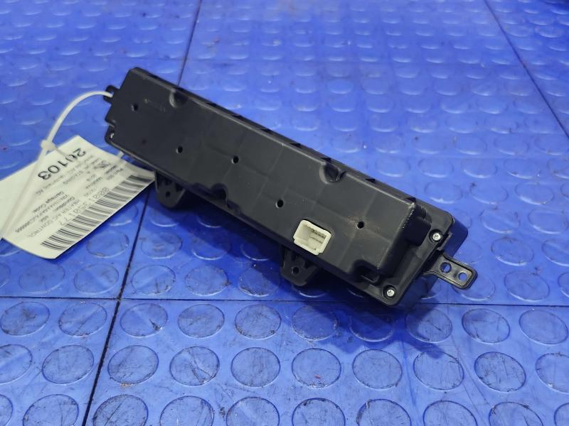 2018 Nissan Maxima Heater A/C Control