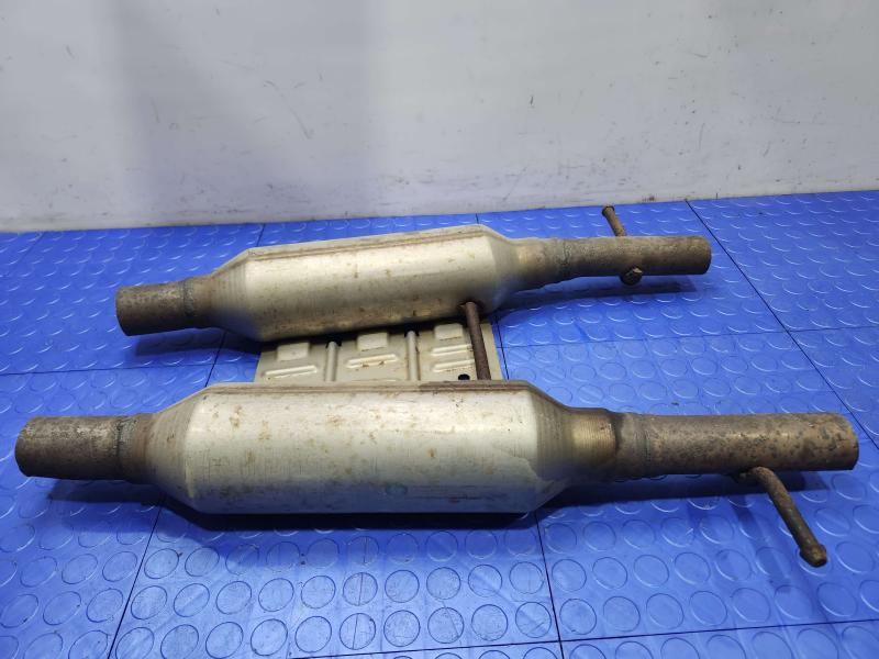 2015 Infiniti Q50 Muffler