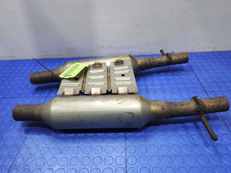 2015 Infiniti Q50 Muffler
