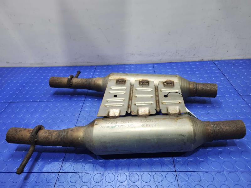 2015 Infiniti Q50 Muffler