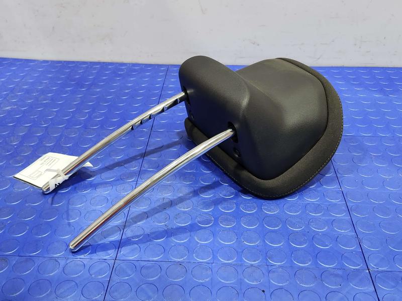 2025 Kia K4 Headrest