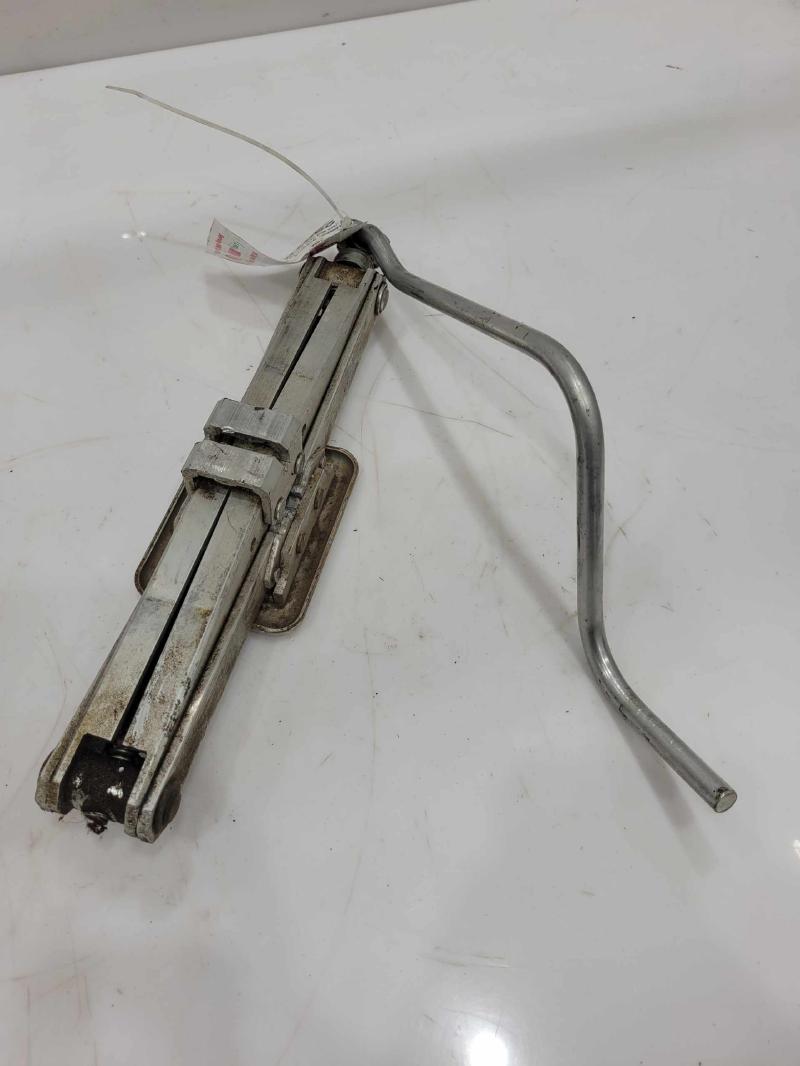 1996 Nissan 300ZX Jack Assembly