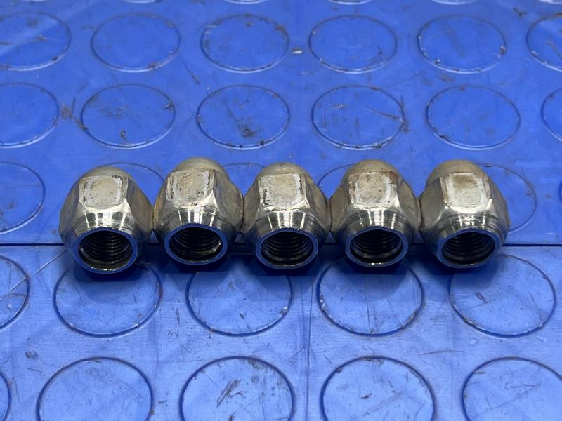 2017 Subaru Legacy Lug Nuts