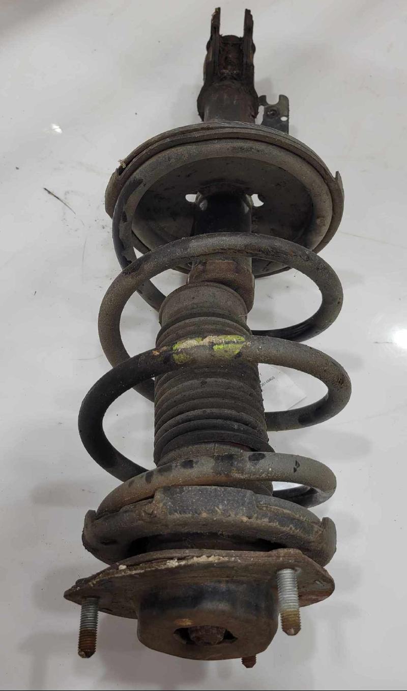 2001 - 2003 Toyota Highlander Front Strut Assembly LH Driver Side OEM 4852049715