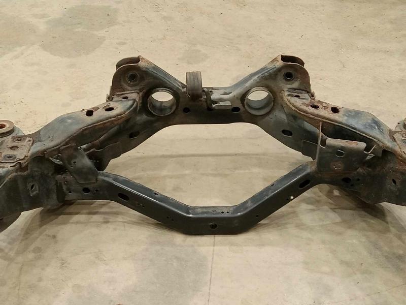 2015 Ford Taurus Crossmember/Cradle/Undercarria
