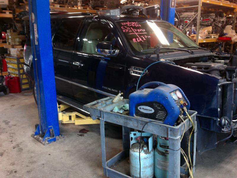 2007 Cadillac Escalade Rear Axle Assy.