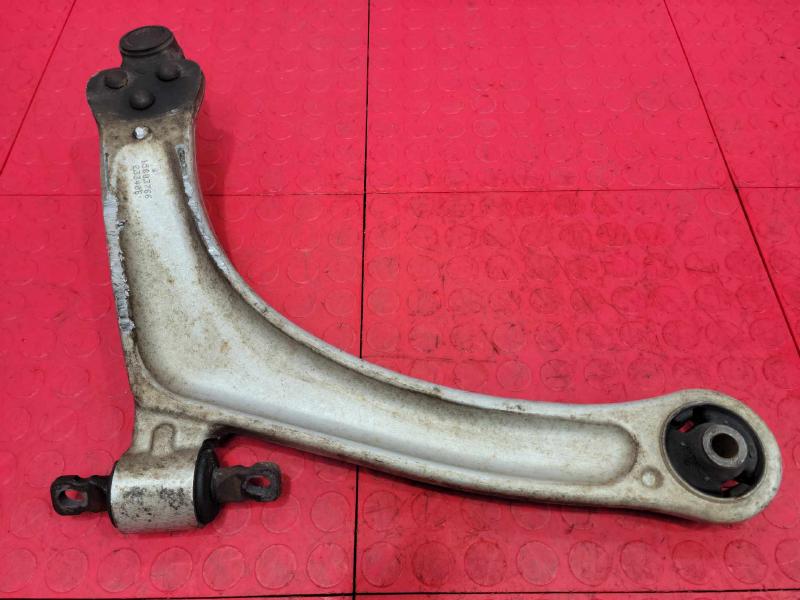 2007 Chevrolet Cobalt Lower Control Arm Front