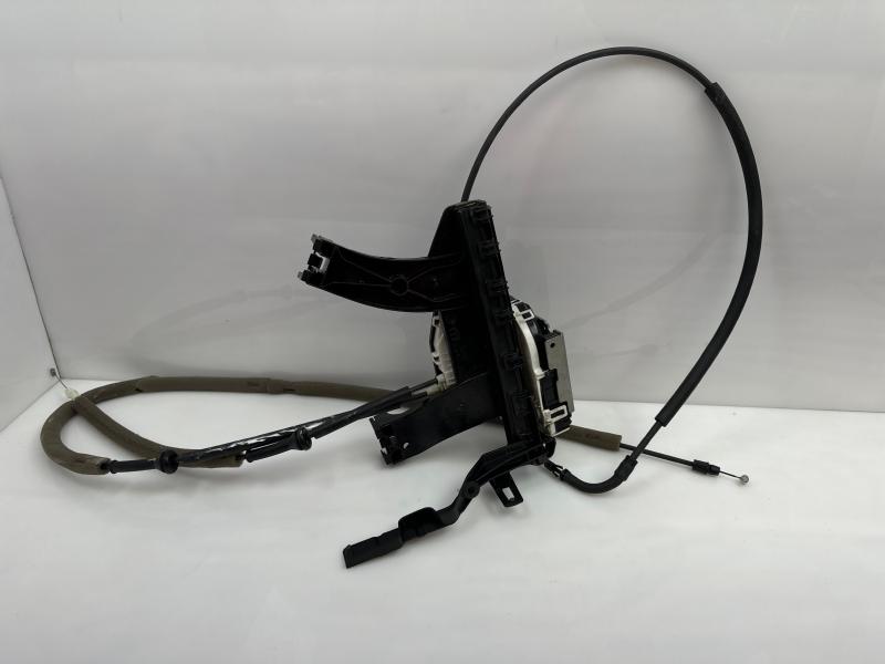 2017 Chrysler Pacifica Front Door Latch