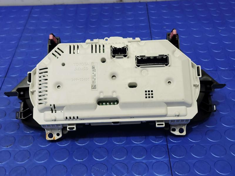 2015 Toyota Corolla Speedometer