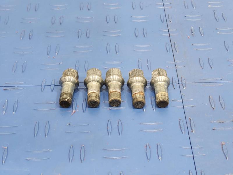 2012 Audi TT Lug Nuts