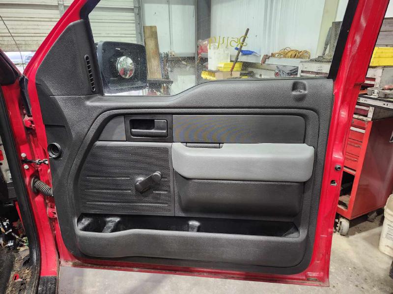 2013 Ford F-150 Front Door Trim Panel