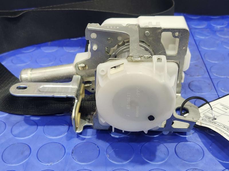 2017 Toyota Prius Front Seat Belt
