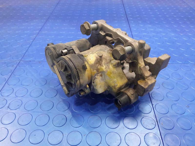 2017 Mercedes C-Class Caliper