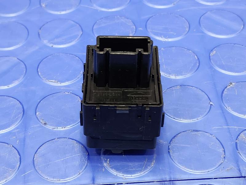 2025 Nissan Versa Door Switch Front