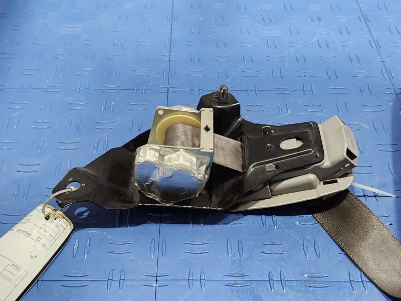 2007 Toyota RAV4 Rear Seat Belt