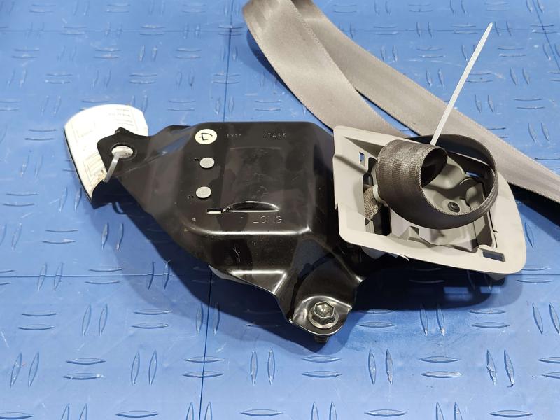 2007 Toyota RAV4 Rear Seat Belt